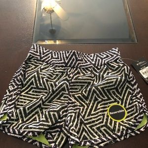 Girls’ Reversible Short Athletic Works M 7-8